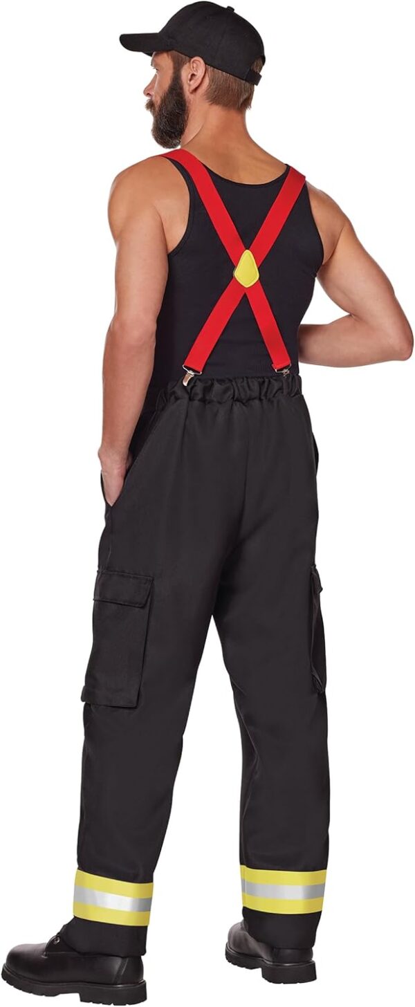 Spirit Halloween Kit de disfraz de bombero para adultos | Accesorios de bombero | Ouftits de Halloween para hombres y mujeres