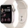 Apple Reloj inteligente SE (2.ª generación) [GPS de 1.575 in] con caja de aluminio Starlight y correa deportiva Starlight – S/M. Monitor de fitness y sueño, detección de choques, monitor de frecuencia