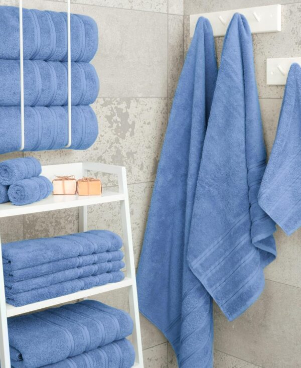 American Soft Linen - Juego de 4 toallas de baño, 100% de algodón turco de 27 x 54 pulgadas, toallas de baño extragrandes, toallas para ducha, color azul eléctrico