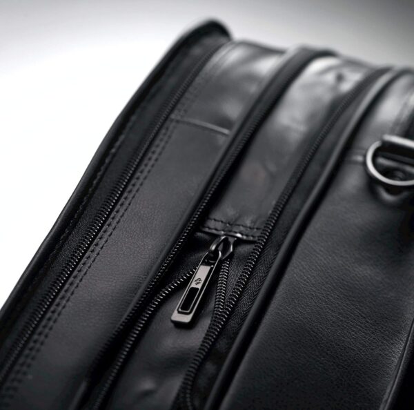 Samsonite Maletín extensible de cuero de 17 pulgadas, Negro -, Maletín extensible de cuero