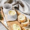 Mantequilla con tapa, manteca suave para untar, manteca francesa de mármol para dejar en la encimera, mantequilla, decoración del hogar y cocina para encimera (blanco gris, grande)